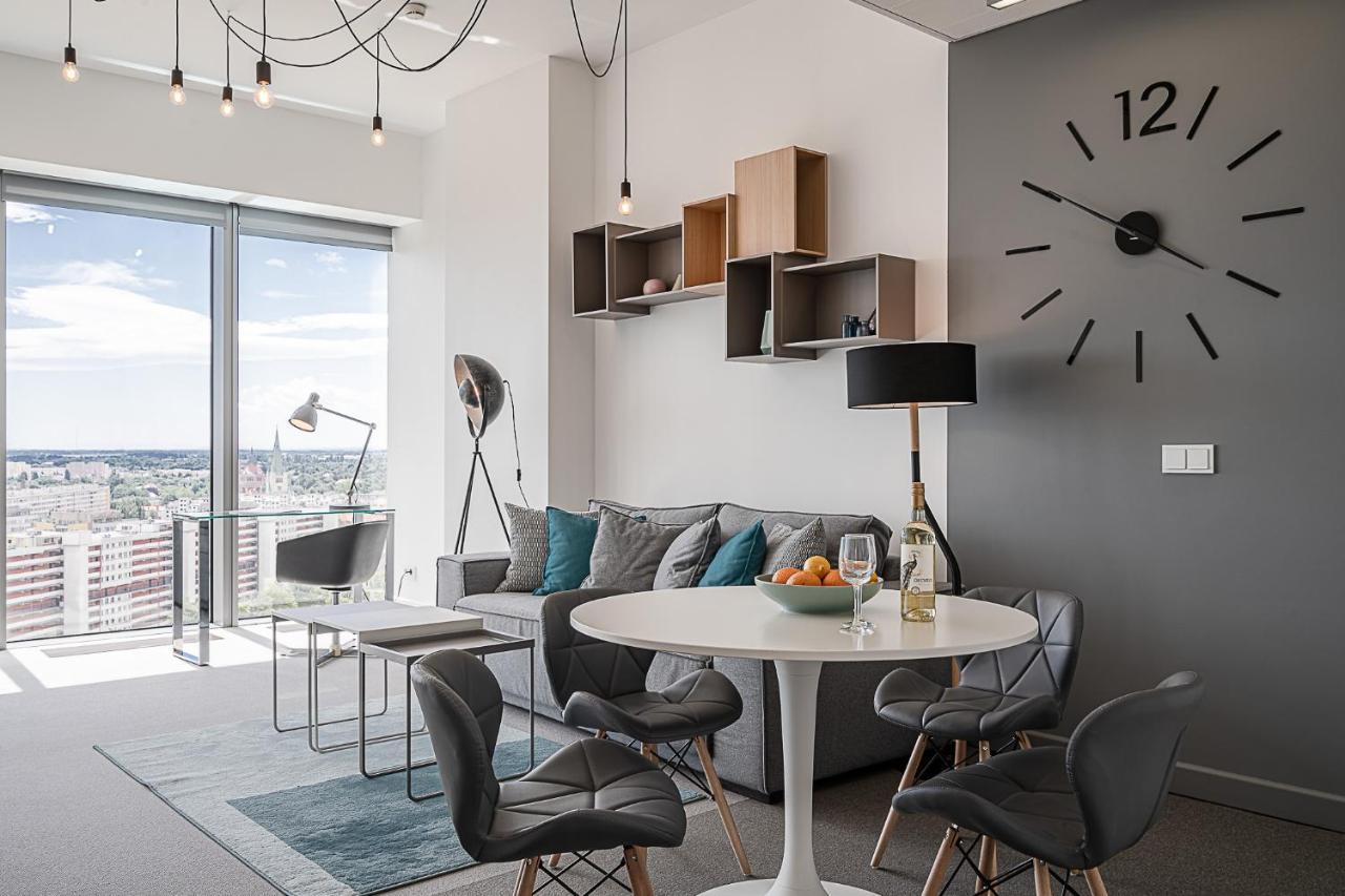 Rentplanet - Apartament Sky Tower 弗罗茨瓦夫 外观 照片